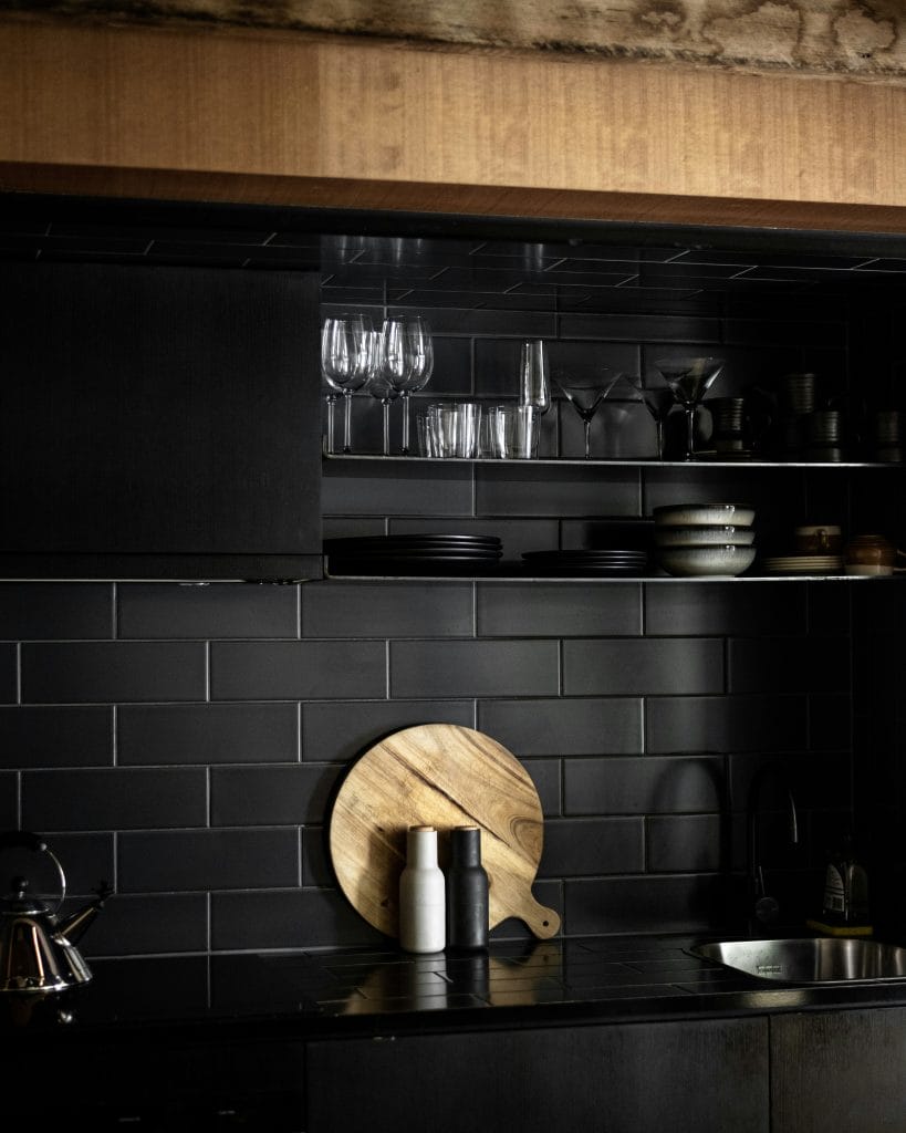 Cuisine noire mate