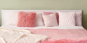 Sublimez votre lit : idées inspirantes pour décorer votre cocon de sommeil