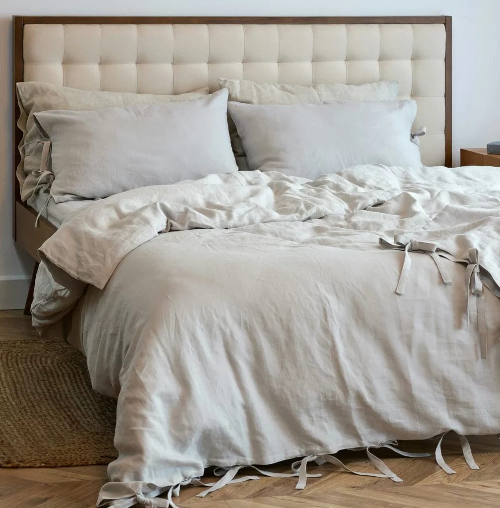 Linge de lit gris